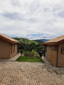 Chalé Canarinho - Beautiful View, Air Conditioning and Comfort - Image 4