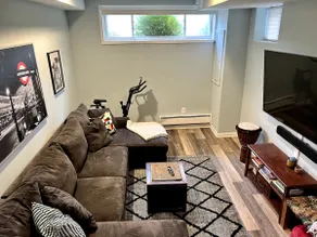 Spacious, Cozy Retreat - Walk to metro - Image 4