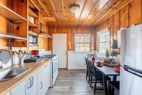 Mad For Plaid at Cabin 9 in Lakewood Cabins Near Village - Image 4