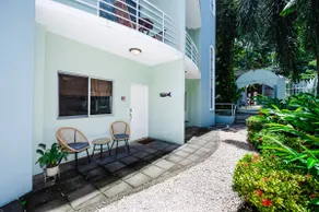 Digital Nomad friendly and steps from the pool! - Image 3