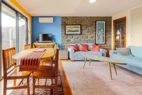 Moonlight View retreat, with beach & forest views. - Image 4