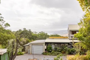Moonlight View retreat, with beach & forest views. - Image 2