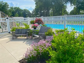 Farmhouse suite - Pool! - Image 5