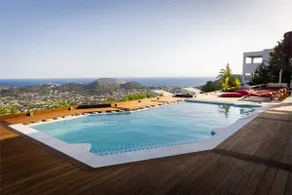 Villa Take Off, Magnificent Views,Luxurious Design - Image 3
