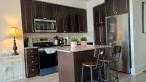 Square-One Condo Amazing View (accommodates 6) - Image 3