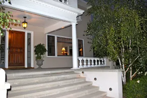 1922 Landmark Historic District Pasadena Home! - Image 4