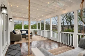 Charming Hideout Close to Everything Eco-Friendly - Image 5