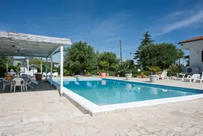 Villa med pool i Puglia för 8 personer - Image 3