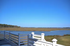 WATERFRONT TRANQUIL SETTING - Image 3