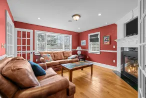 Potters Corner by Kristin & Sakonnet Farm & Stays - Image 3