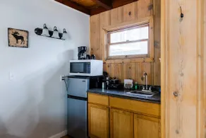03: The Tahoe Retro Double Bed Studio - Image 4