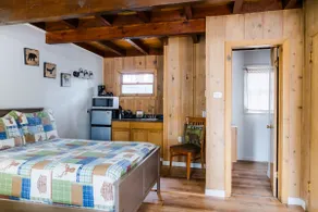 03: The Tahoe Retro Double Bed Studio - Image 3