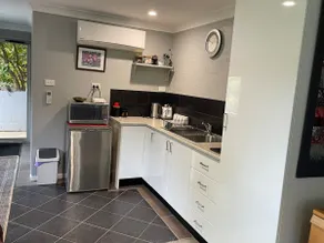 Apartamento con jardín que admite mascotas en la hermosa playa de Valla - Image 4