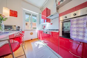 Apt Parda, Terrace, 10 min walk to Lake Como - Image 2