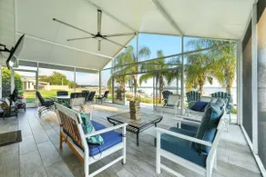 Lake Weir Cottage Inn - Image 3
