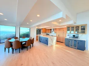 Newly Renovated Ocean-Front Home in Monterey Bay - Image 3