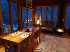 Charming Creek side Getaway 3.5 mi. from Omega - Image 4