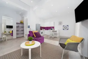 Spacious Modern Apt in Athens near Metro - Image 2