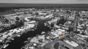 The Loft - Waterfront with Pool and Private Jetty - Image 3