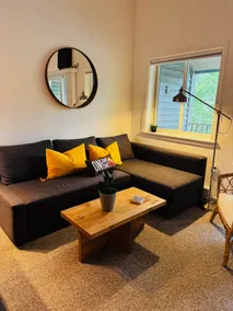 Loon Luxe Studio | Mountain Views | Walk to Town - Image 5