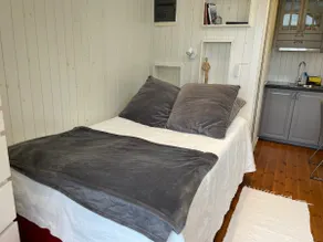 Cozy Garden House - Image 4