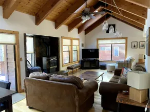 Tahoe/Donner Mountain home w hot tub - Image 2