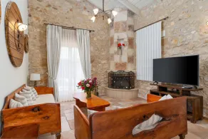 Asteri Villa - Traditional Elegant Villa - Image 3
