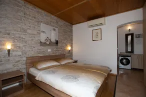 Bungalow with Sea View - Image 3
