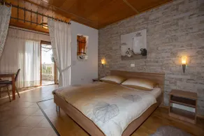 Bungalow with Sea View - Image 4