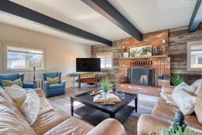 Spacious Bend Mid-Century•Near Old Mill & Downtown - Image 5