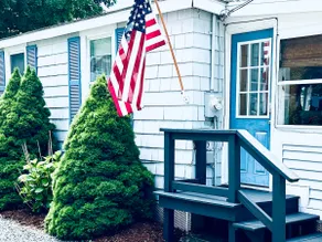 Cozy Cottage steps from Long Sands - Image 2