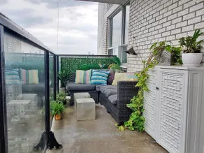 Spacious, Unique Space, Parking Included - Image 2
