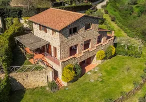 Home with a view in Scansano, Tuscany - Image 5