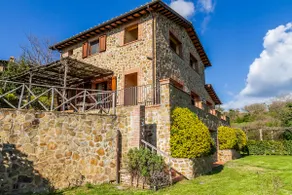 Home with a view in Scansano, Tuscany - Image 4