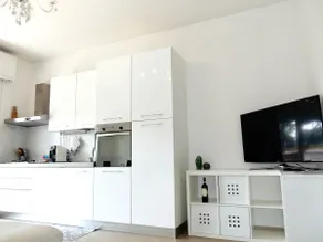 Dejlig lige renoveret lejlighed på havet med 3 soveværelser og 2 badeværelser. - Image 4