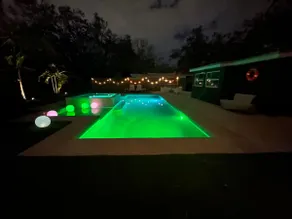 Boutique Bungalow with Private Saltwater Pool - Image 4