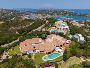 Spektakulär panoramavilla i Porto Cervo centrum - Image 2