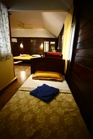 Spacious Wooden Cottage 50 meter from sea - Image 2