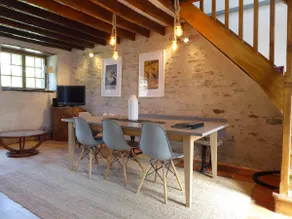 Cottage near to centre of La Gacilly with parking. - Image 4