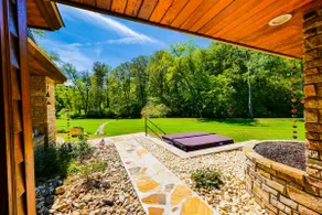 FLW Inspired Home--close to NWL and Fallingwater! - Image 3