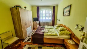 Beáta apartment Gyula ground floor 6 people, 3 rooms - Image 3