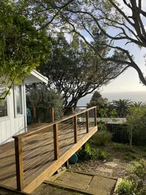 Sweet Garden Cottage on the Hill - Image 3