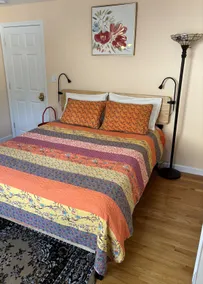 3 Bedroom 2nd Floor Unit - commute to Boston - Image 5