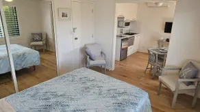 Nelson Bay Garden Suite - Private Entry - Image 2
