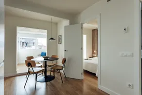 Vibe | Duplex with Terrace - Image 3