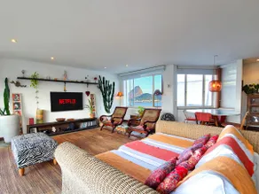 Lux 12 - Zen Penthouse with Heated Pool - Image 3