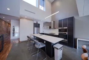 Stunning 3 Bedroom Penthouse with Roof Deck - Image 5
