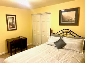Cozy and Comfortable Guesthouse - Image 4