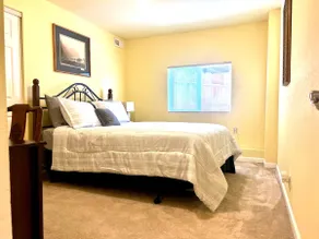 Cozy and Comfortable Guesthouse - Image 5