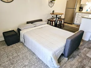Stunning Prospector Condo, WIFI & 50” Smart TV - Image 5